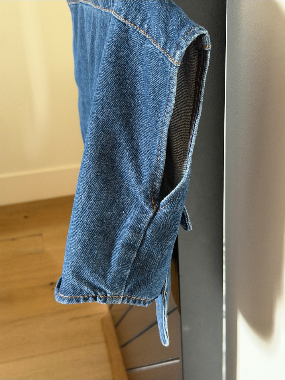 Commense denim cropped top/vest. Size XS. Excellent condition! - Picture 4 of 8